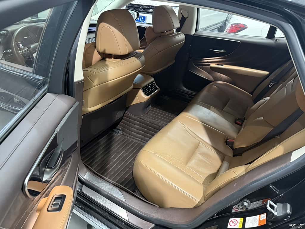 Lexus LS, 2018 7
