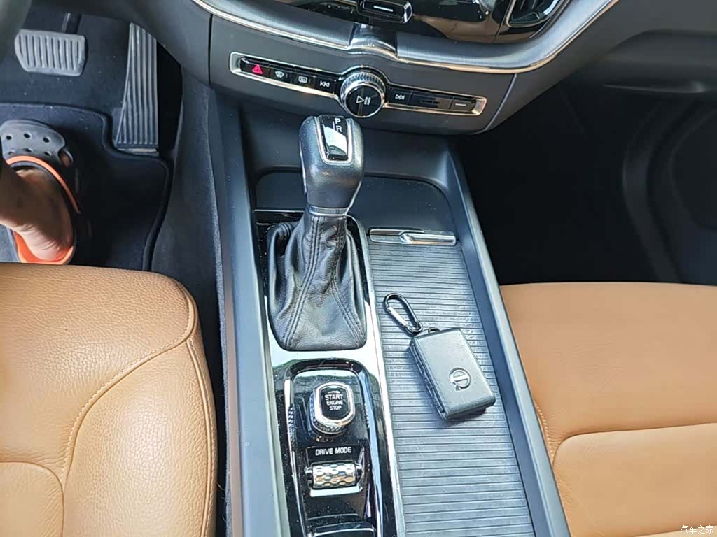Volvo XC60, 2018 10