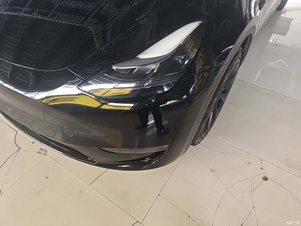 Tesla Model Y, 2021 24