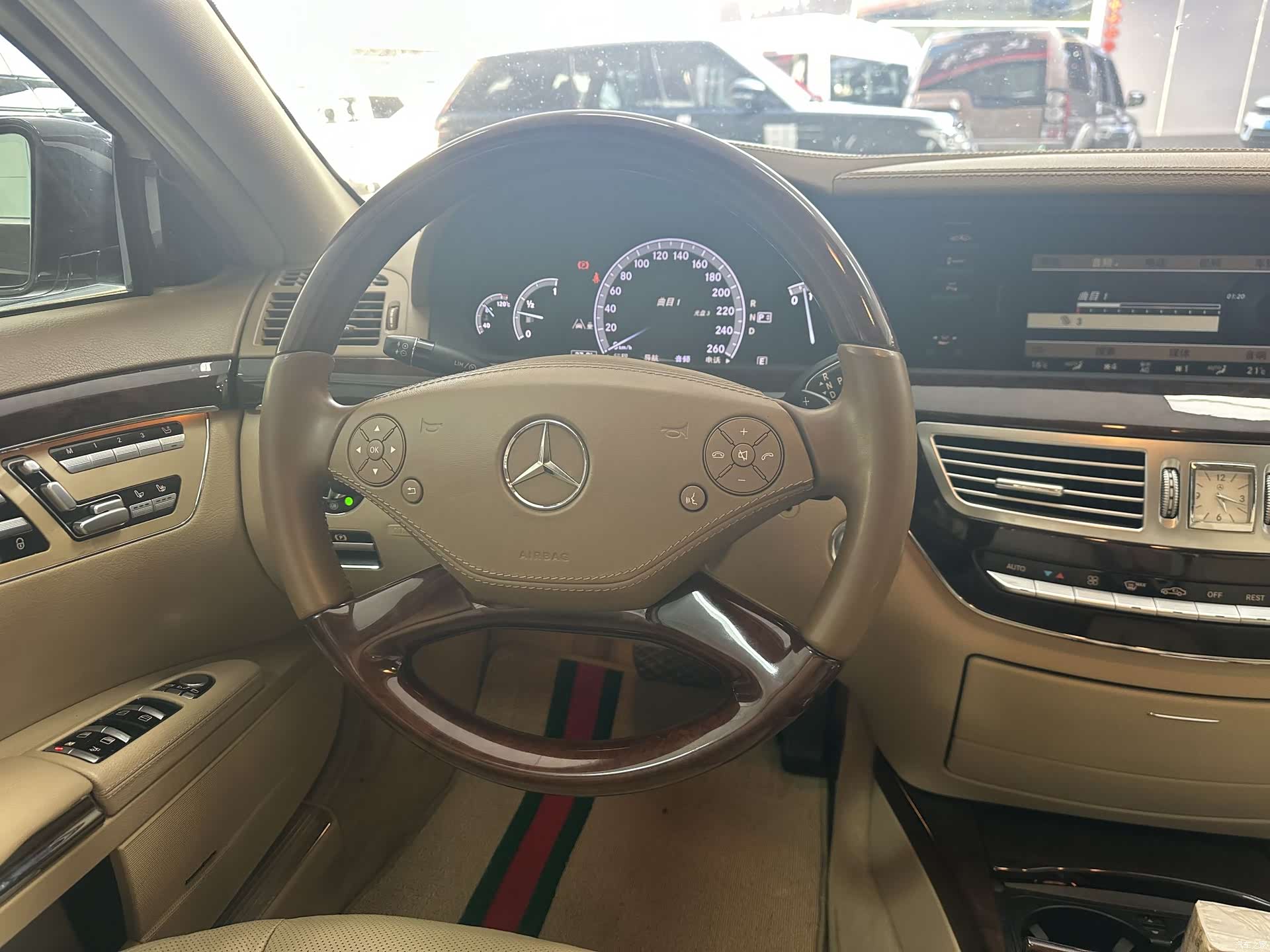 Mercedes-Benz S-Class, 2012 8