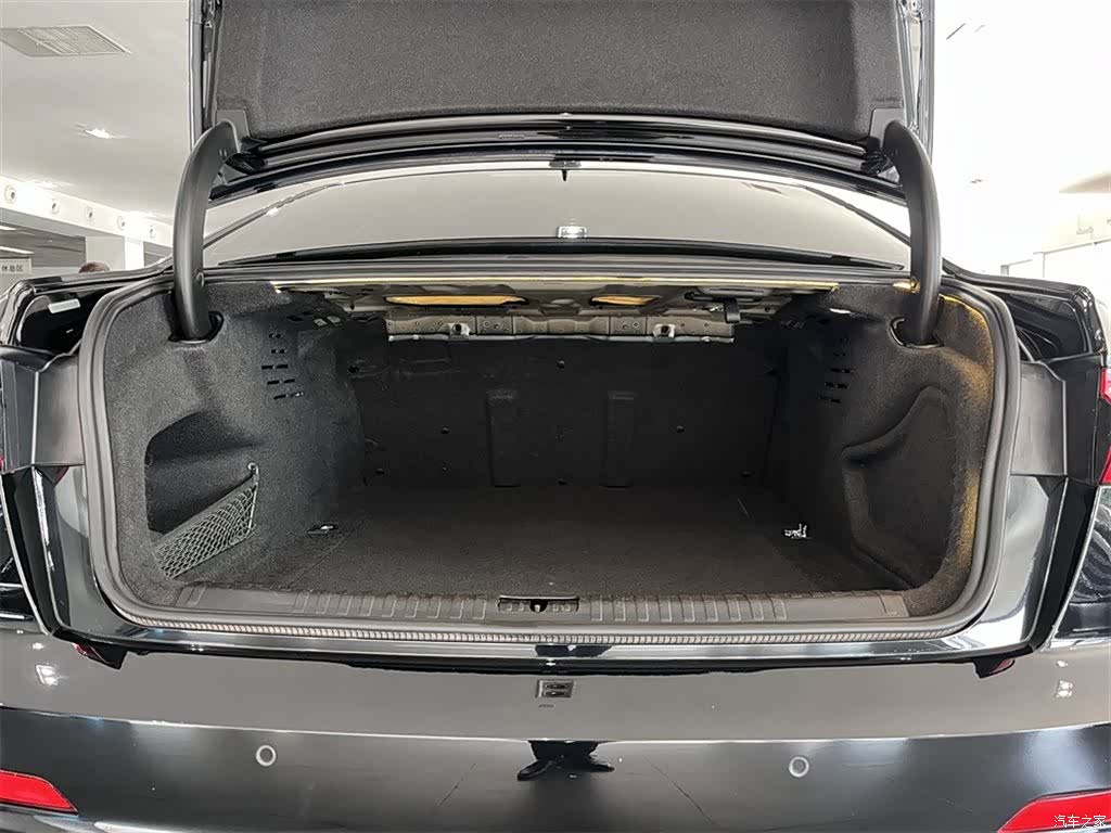 Audi A6L, 2021 9