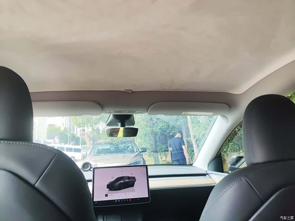 Tesla Model Y, 2022 15