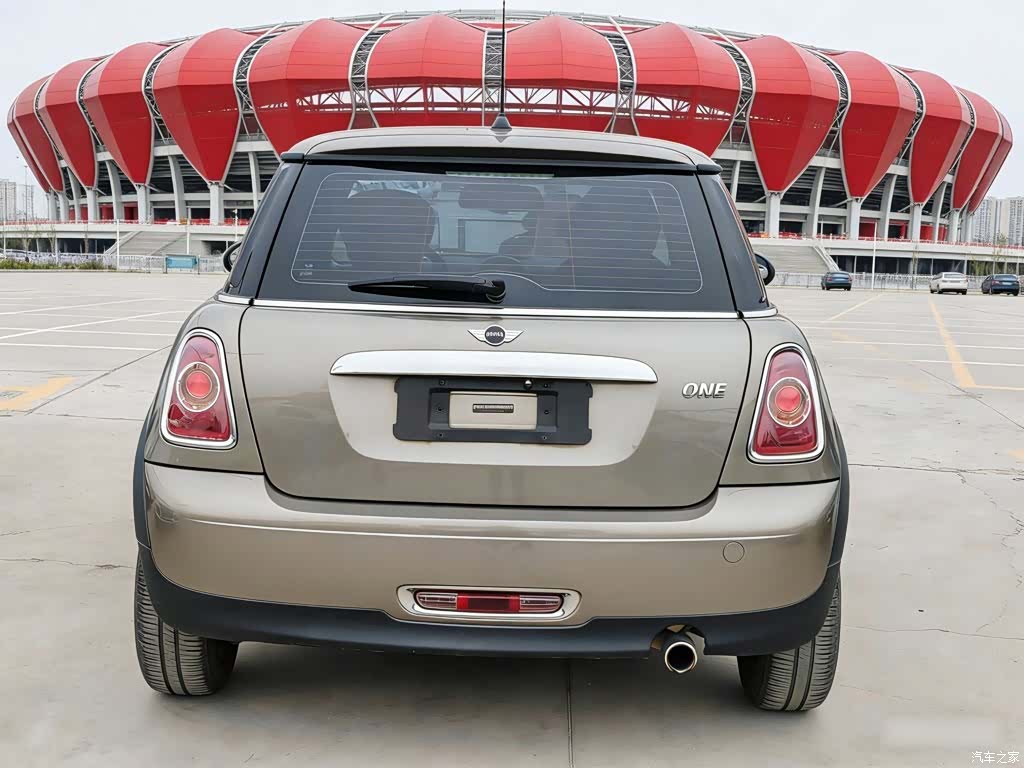 Mini ONE, 2014 24