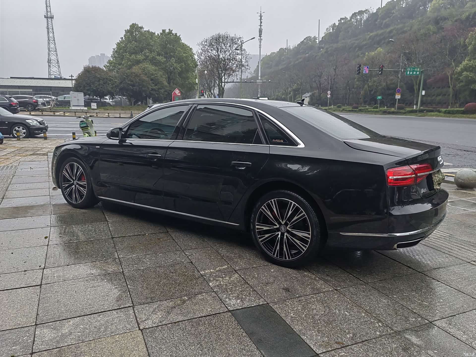 Audi A8L, 2011 11