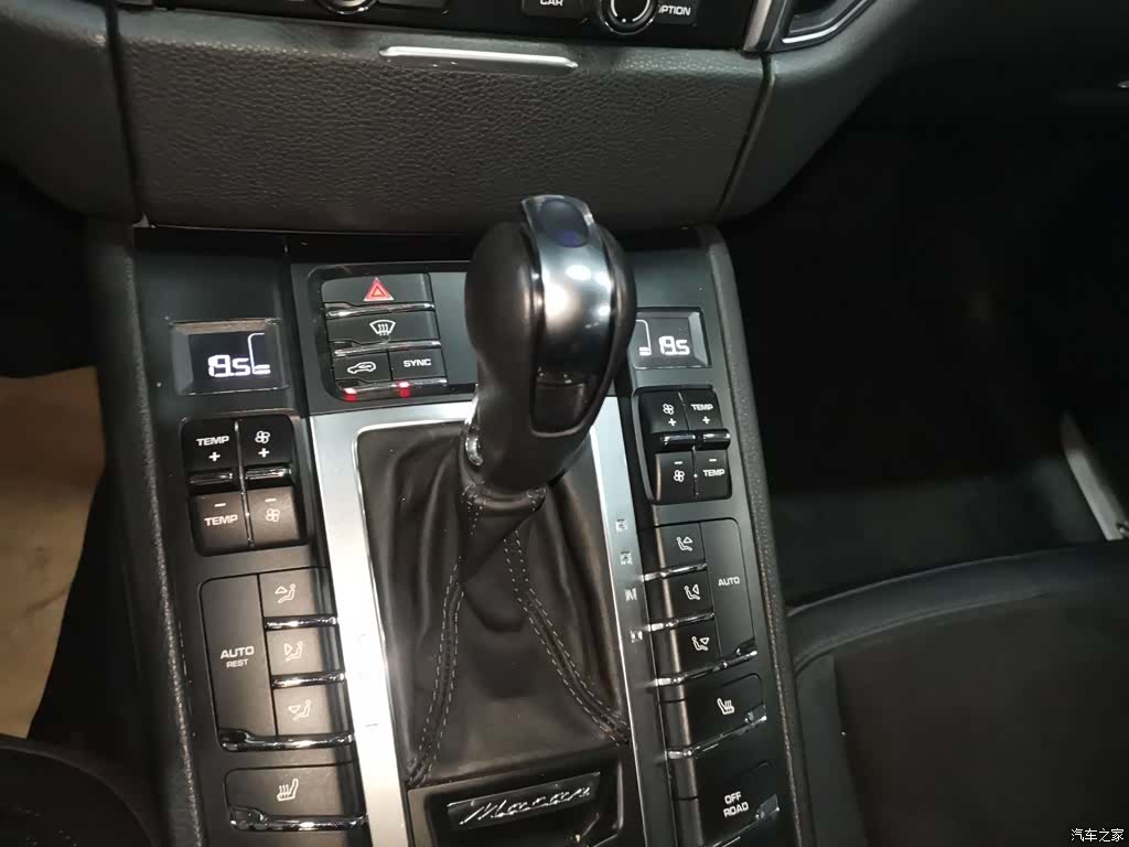 Porsche Macan, 2015 14