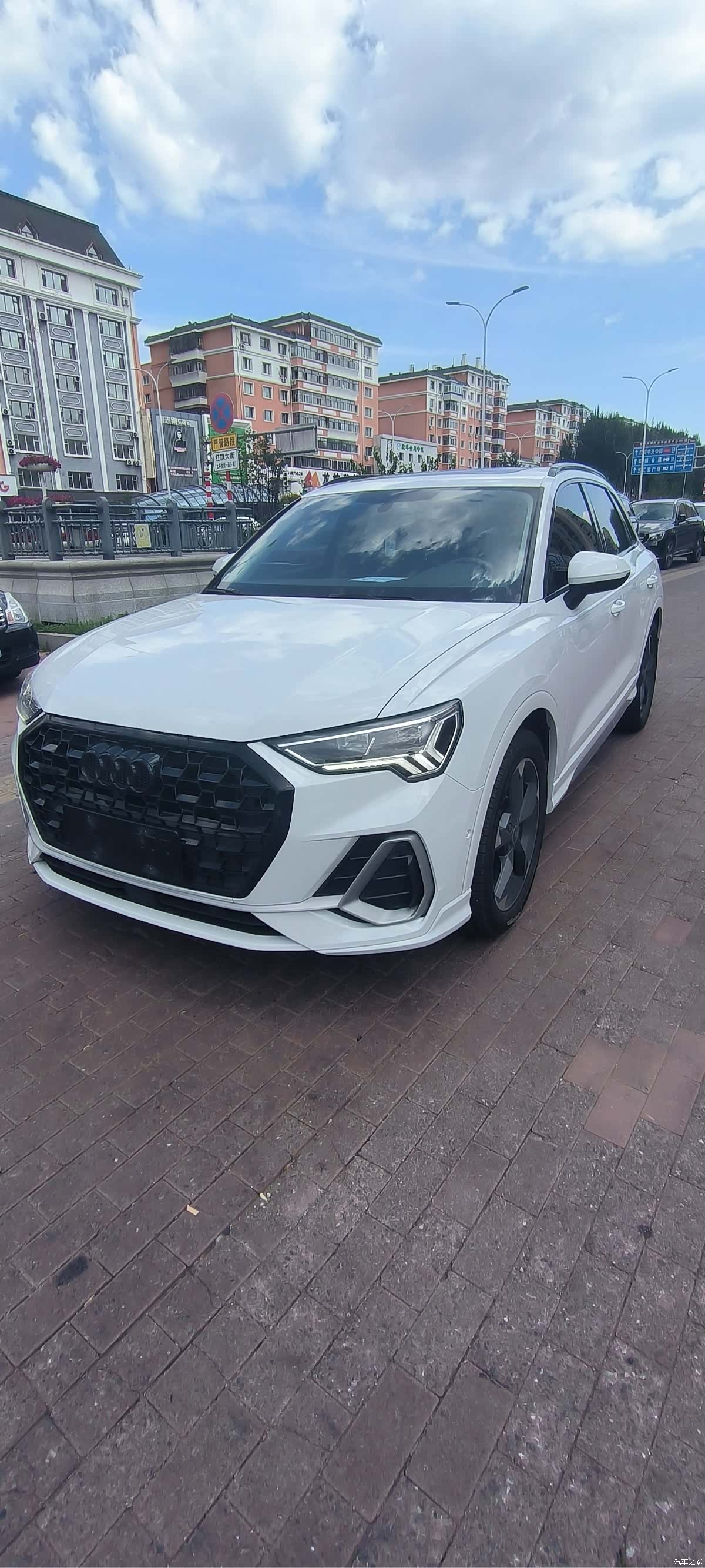 Audi Q3, 2022 1