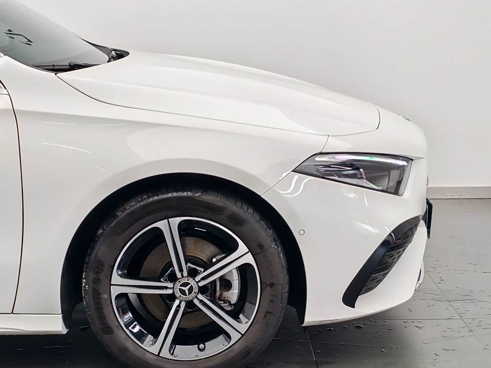 Mercedes-Benz Class A Mercedes-Benz Class A