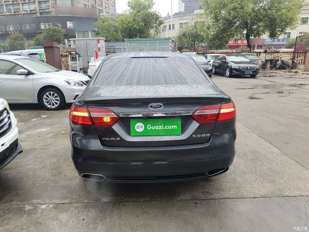 Ford Taurus, 2016 6