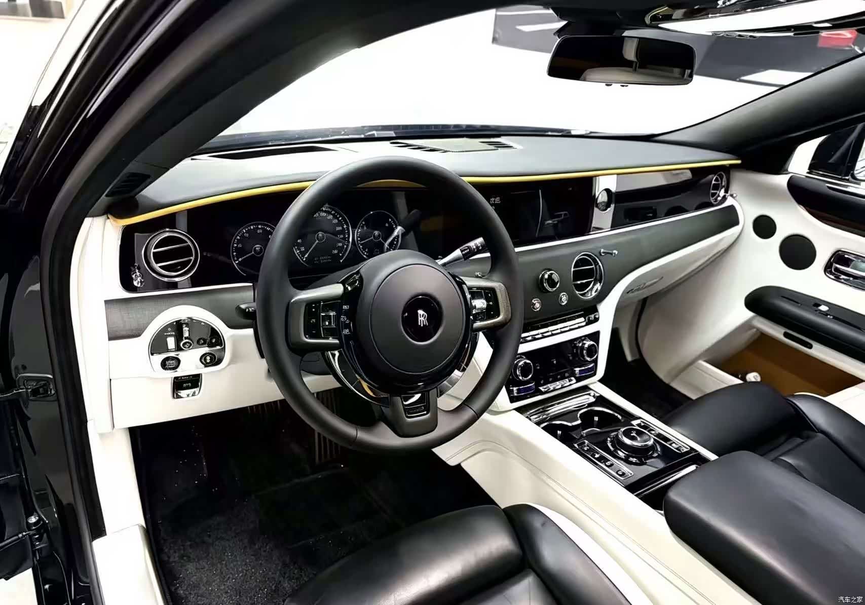 Rolls-Royce Ghost, 2023 все фото
