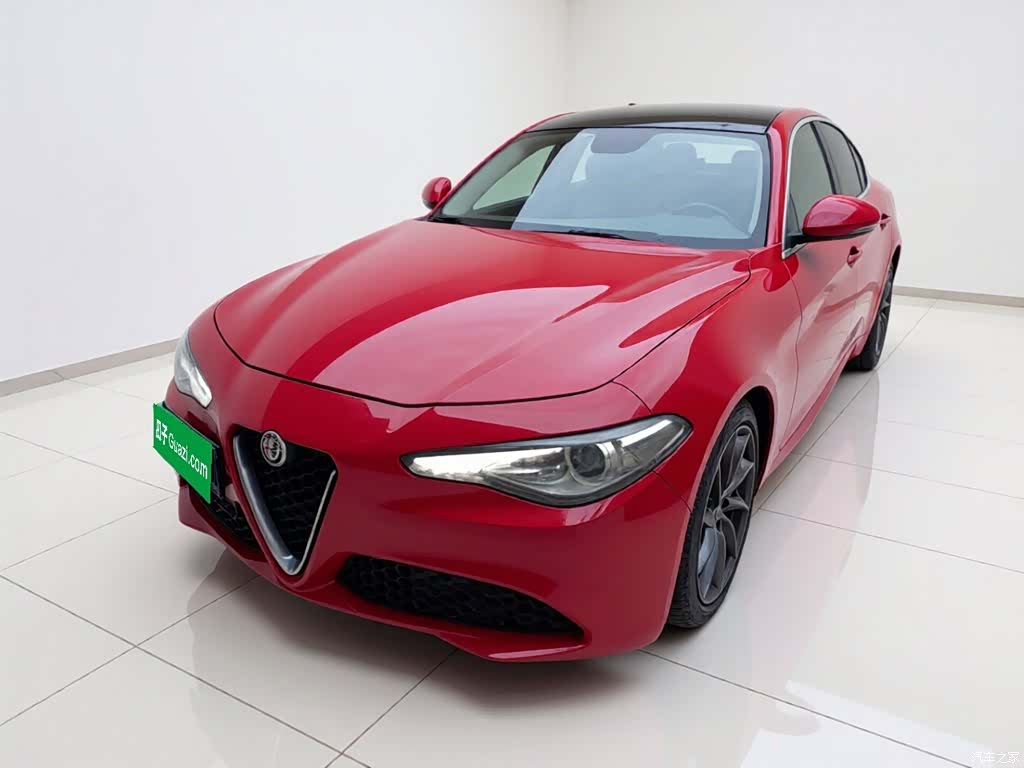 Alfa Romeo Giulia, 2017 1