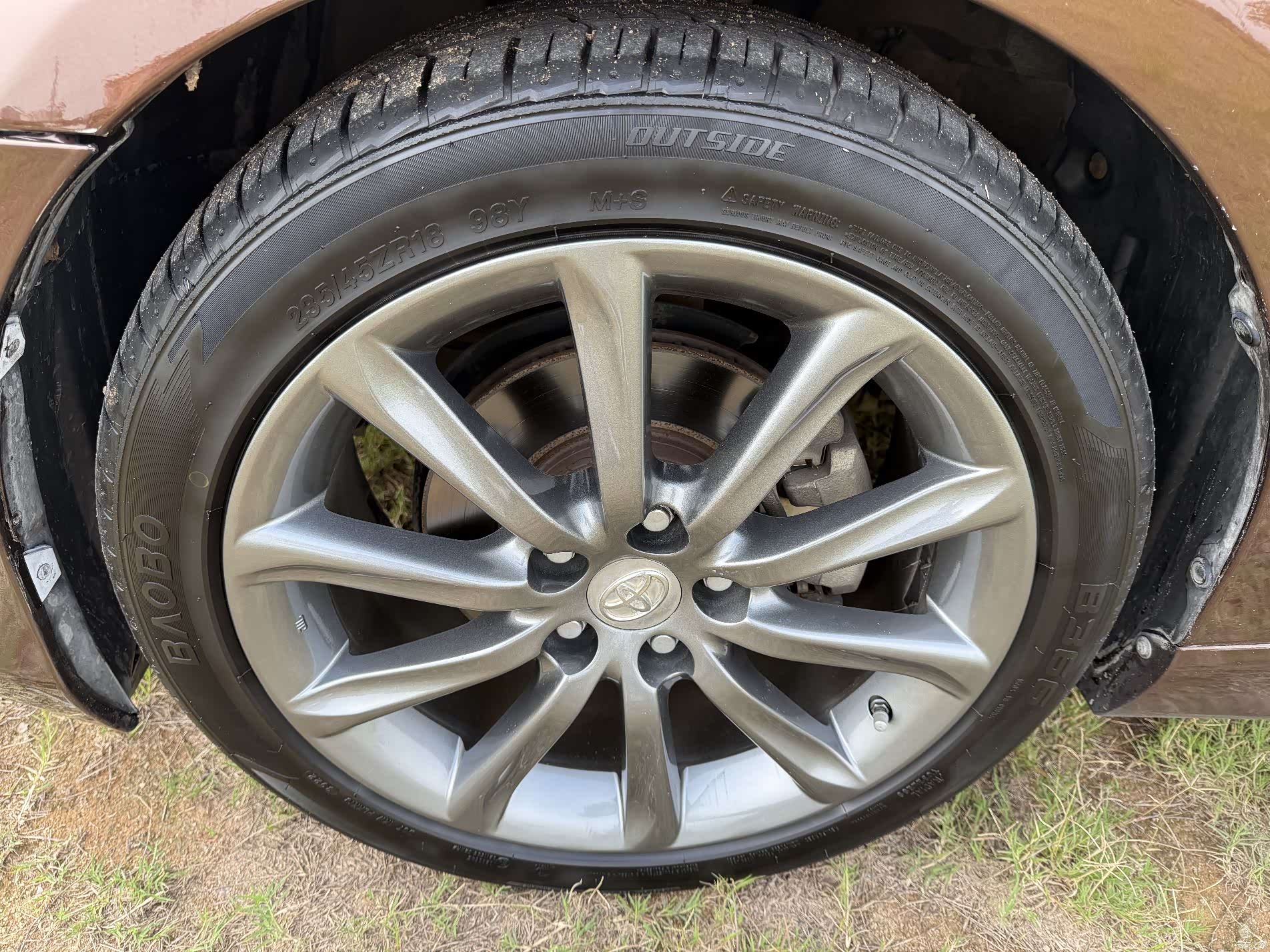 Toyota 2.5V, 2012 11