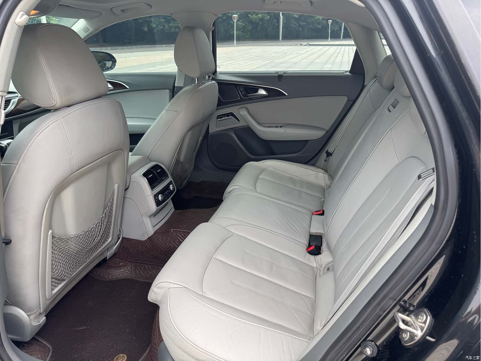 Audi A6L, 2012 все фото