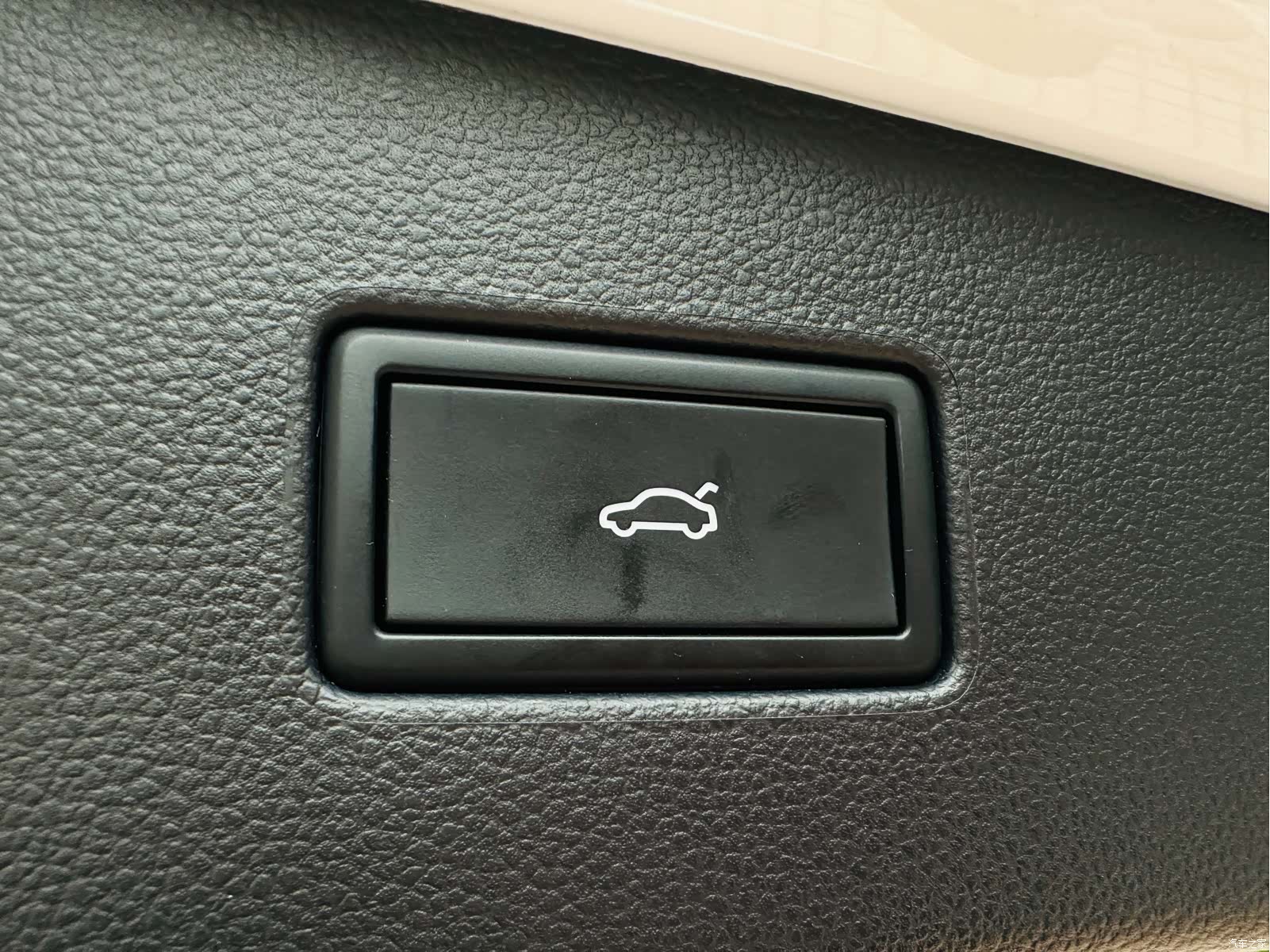 Volkswagen Tiguan L, 2023 14