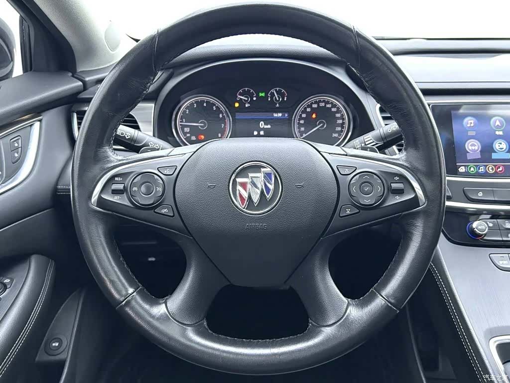 Buick LaCrosse, 2022 3