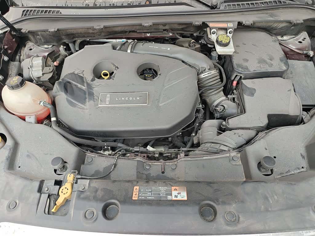 Lincoln MKC, 2019 11