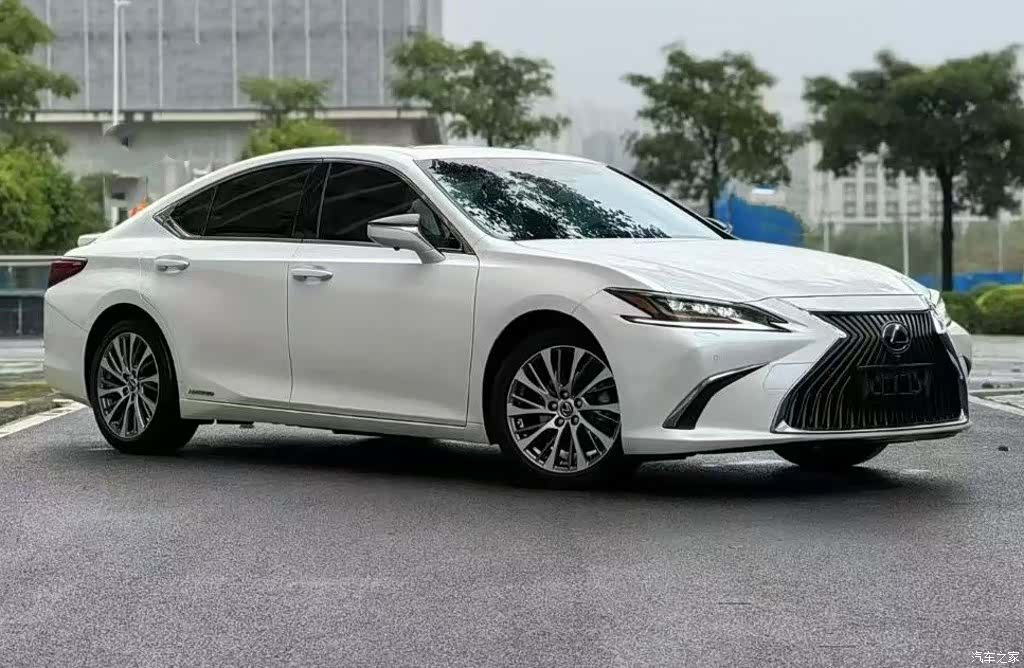 Lexus ES, 2021 2