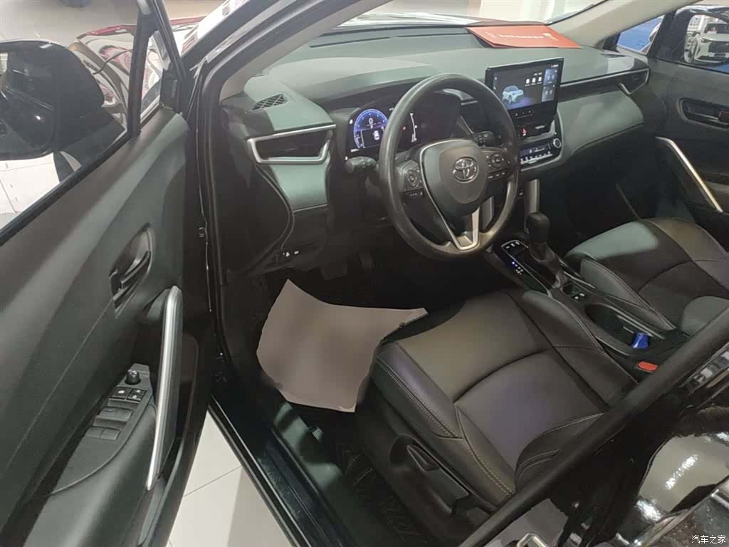 Toyota Frontlander, 2023 16