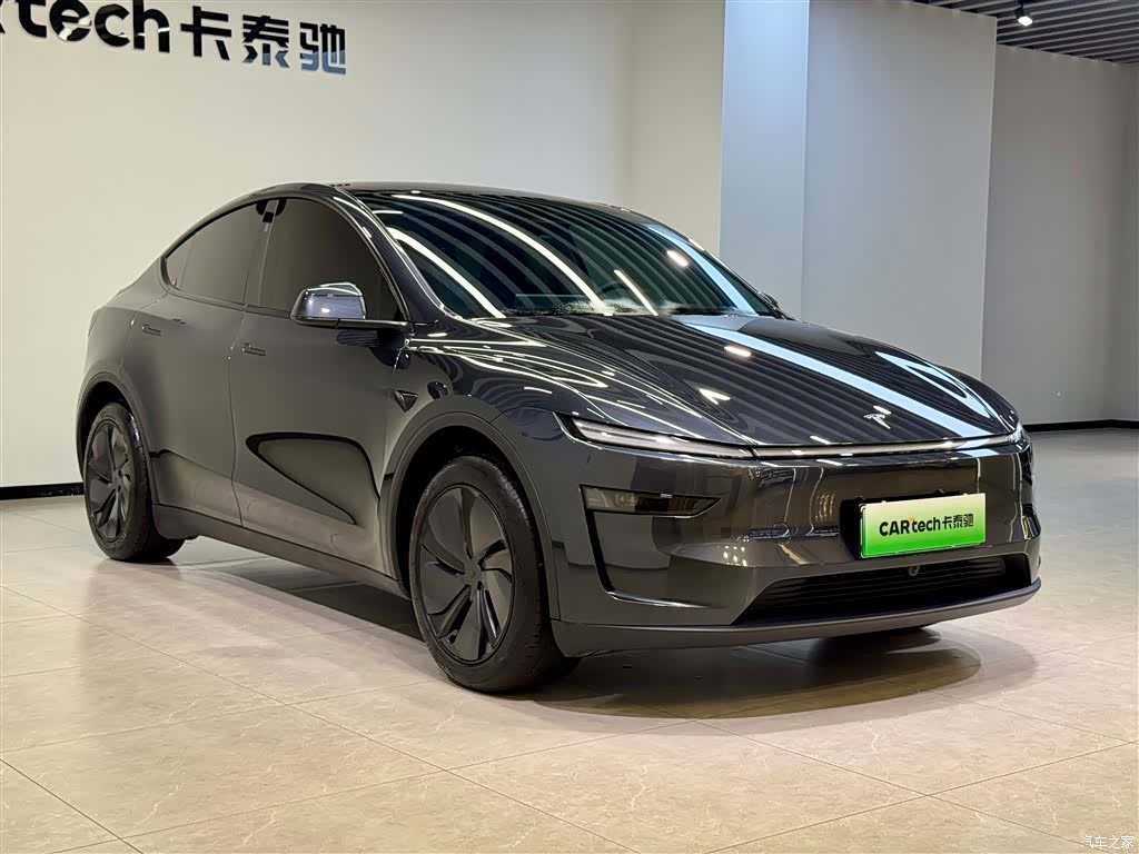 Tesla Model Y, 2025 2