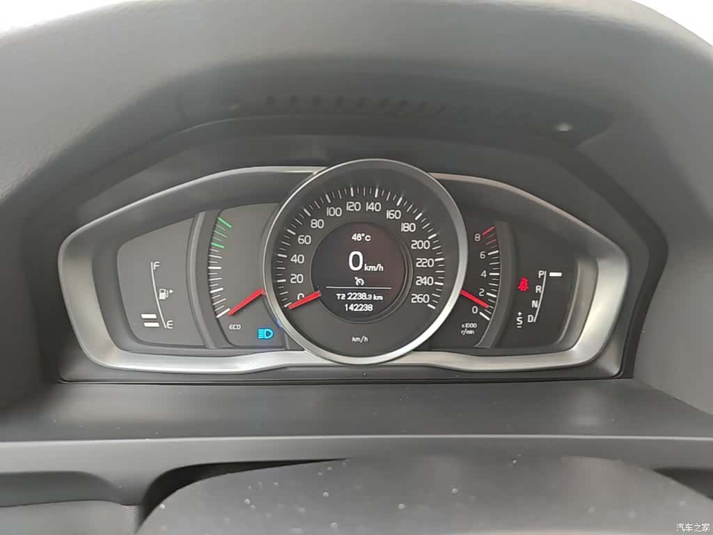 Volvo S60, 2015 12