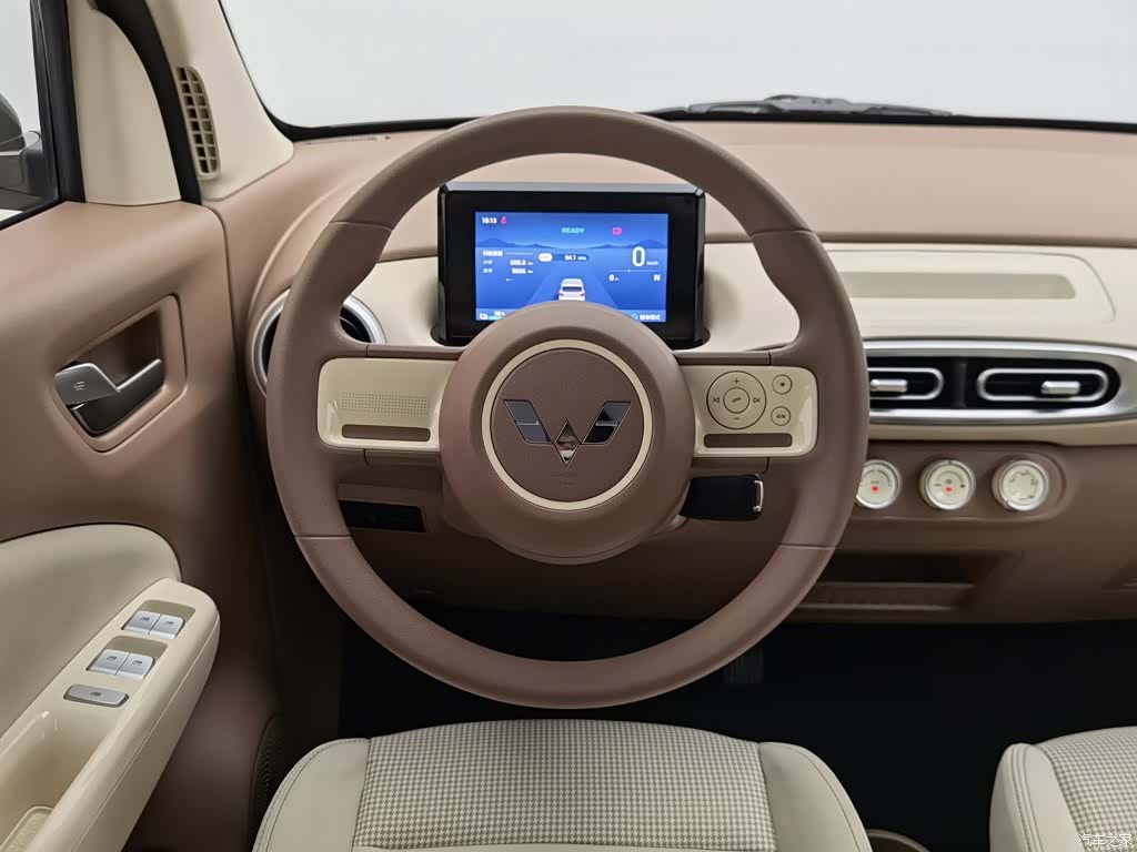 Wuling MINIEV, 2025 11