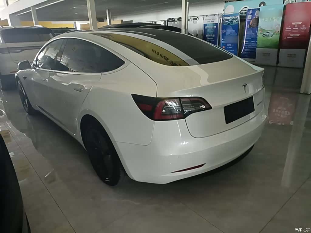 Tesla Model 3, 2020 23