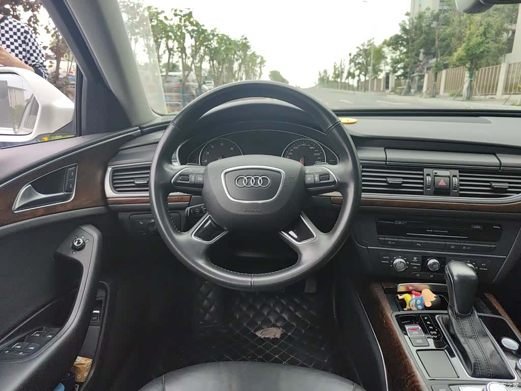 Audi A6L, 2018 3
