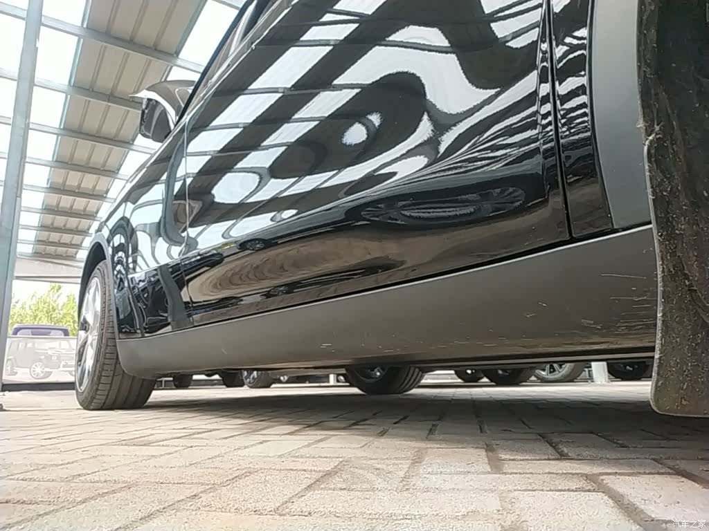Tesla Model Y, 2022 21
