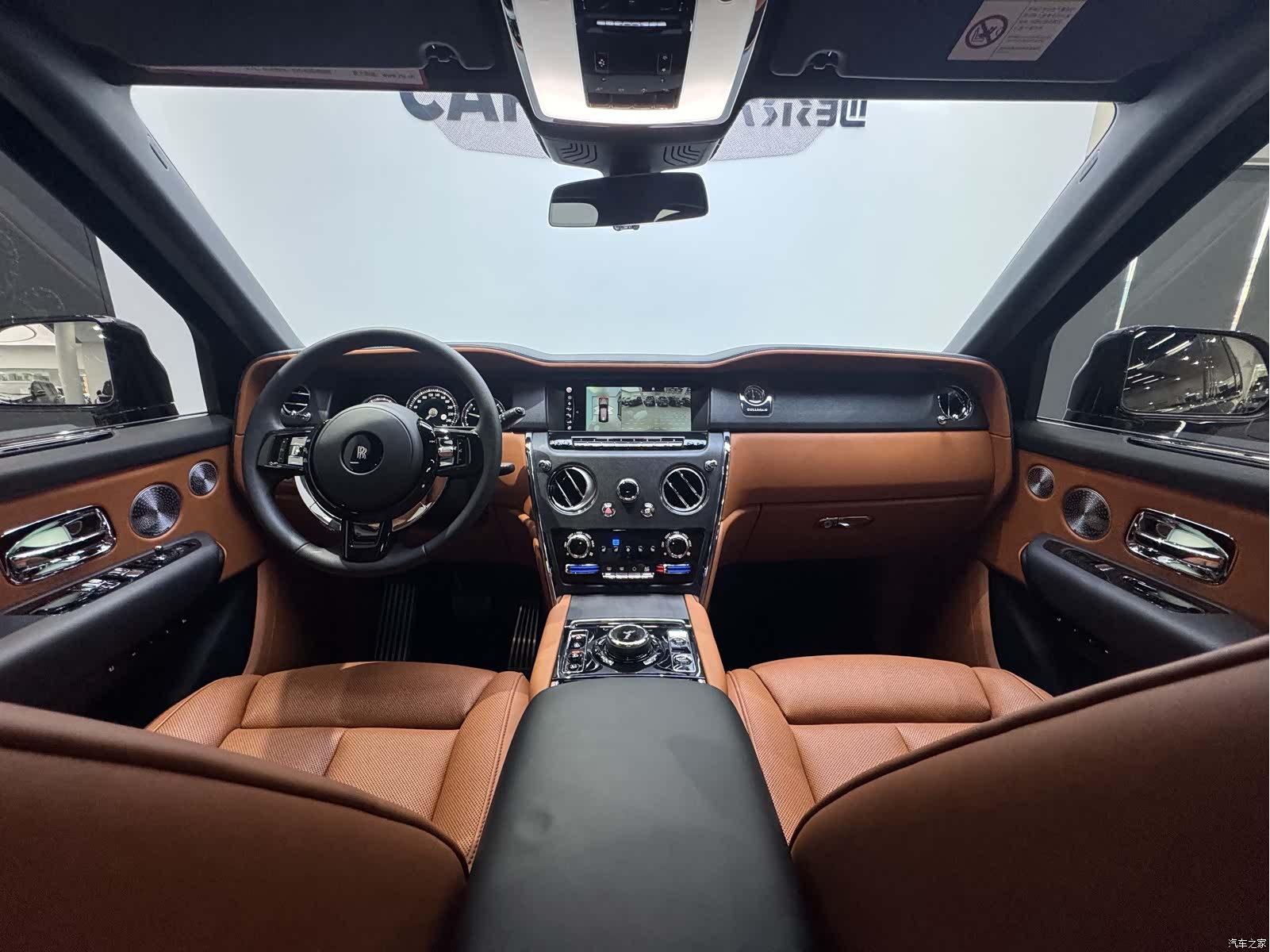Rolls-Royce Cullinan, 2021 15