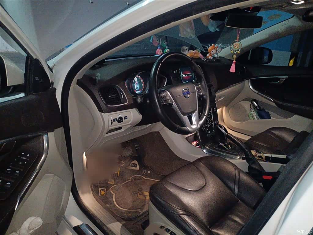 Volvo V40, 2016 14