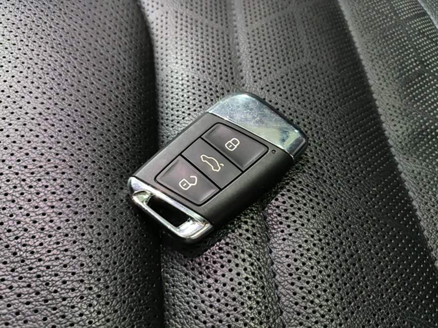 Volkswagen CC 2024, фото 12