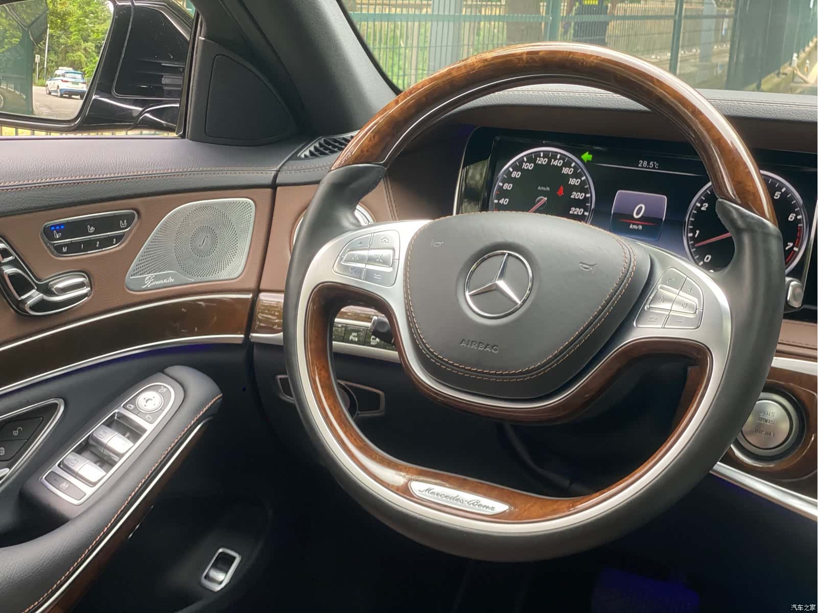 Maybach S-Class, 2016 9