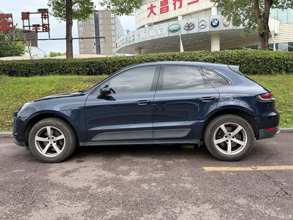 Porsche Macan, 2022 3