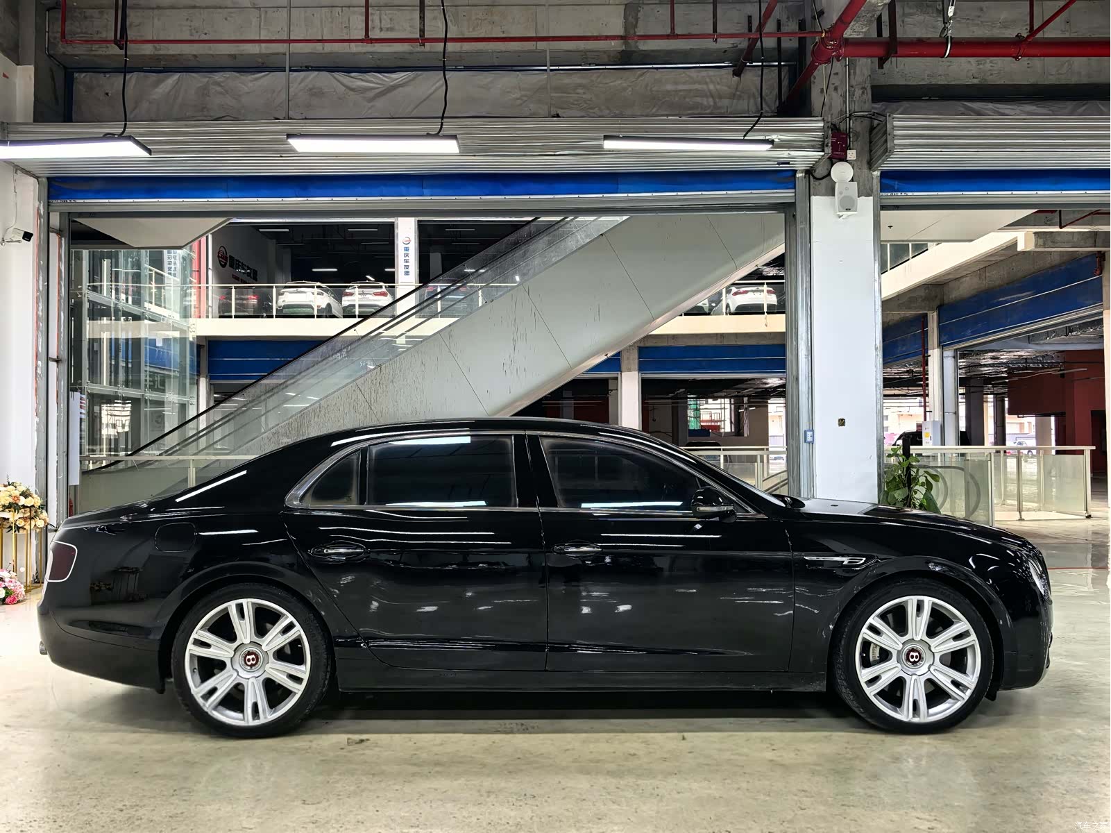 Bentley Flying Spur, 2014 6