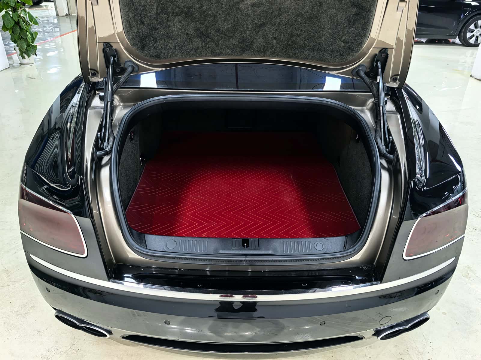 Bentley Flying Spur, 2014 18
