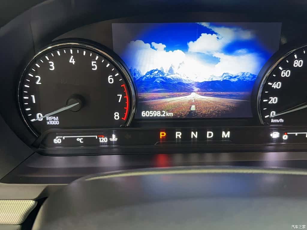 Ford Explorer, 2020 11
