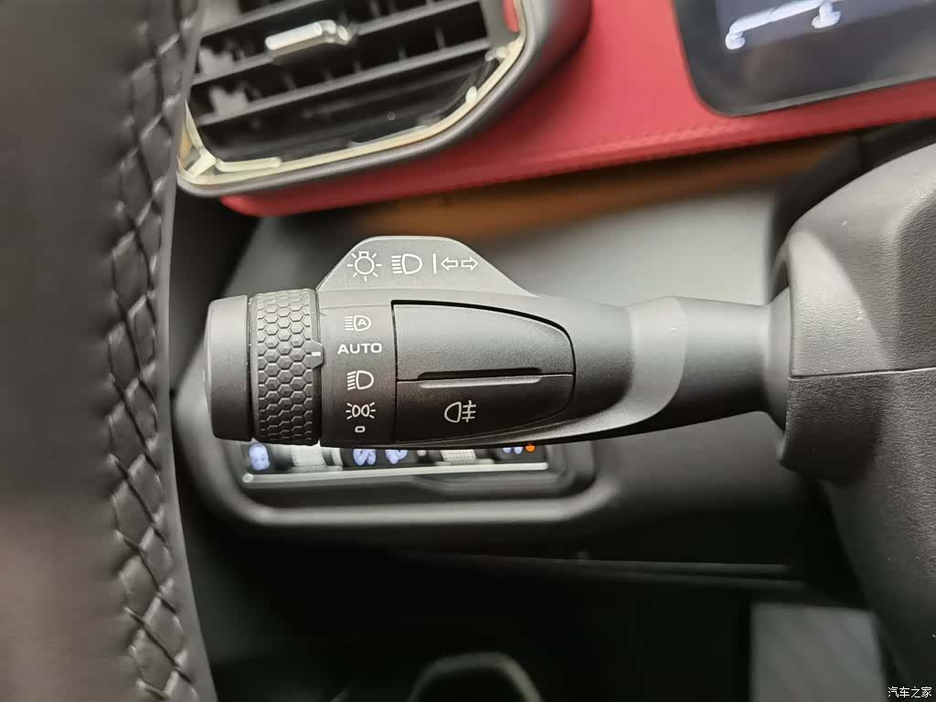 Geely Icon, 2021 21