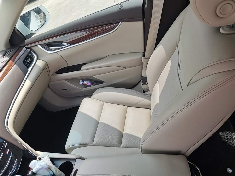 Cadillac XTS