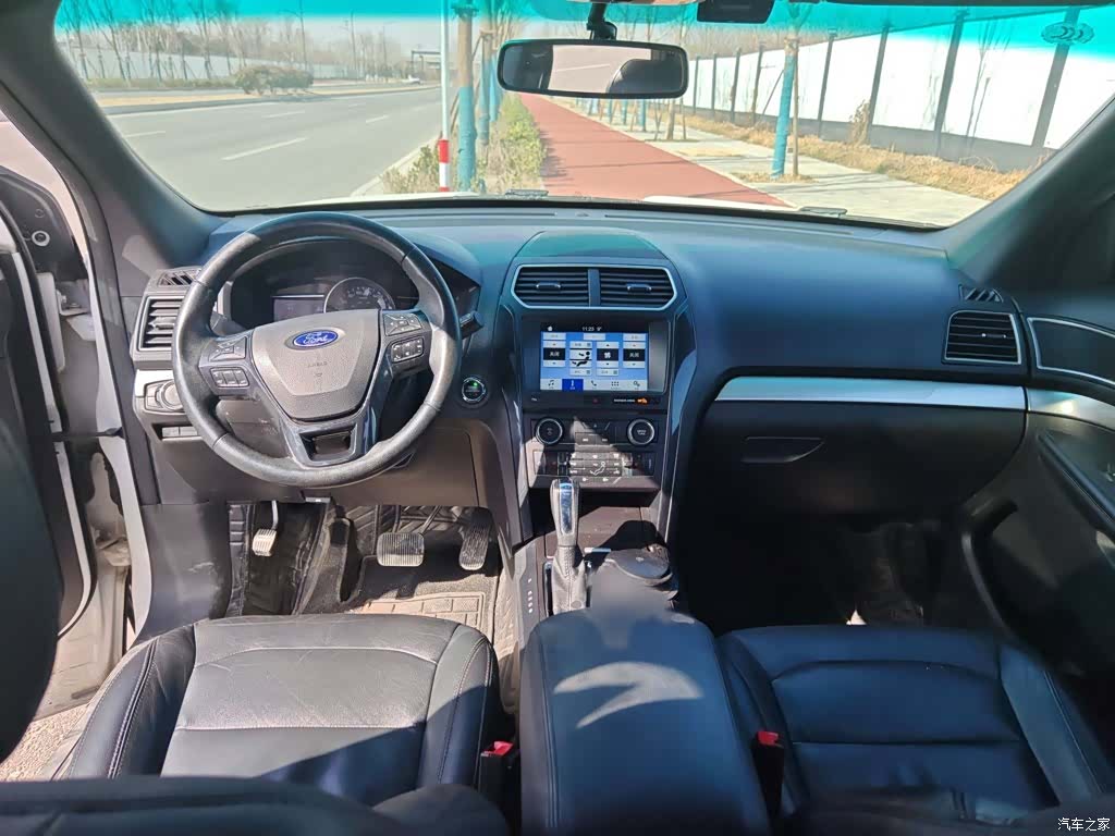 Ford Explorer, 2017 13