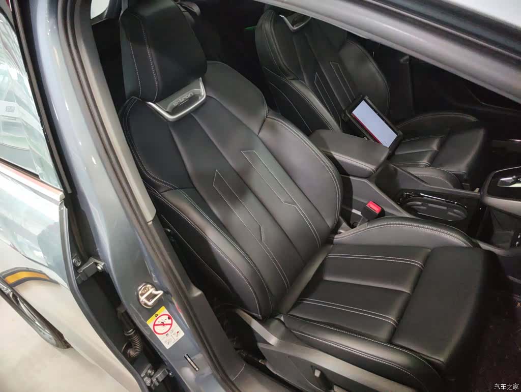 Audi Q4 e-tron, 2024 25