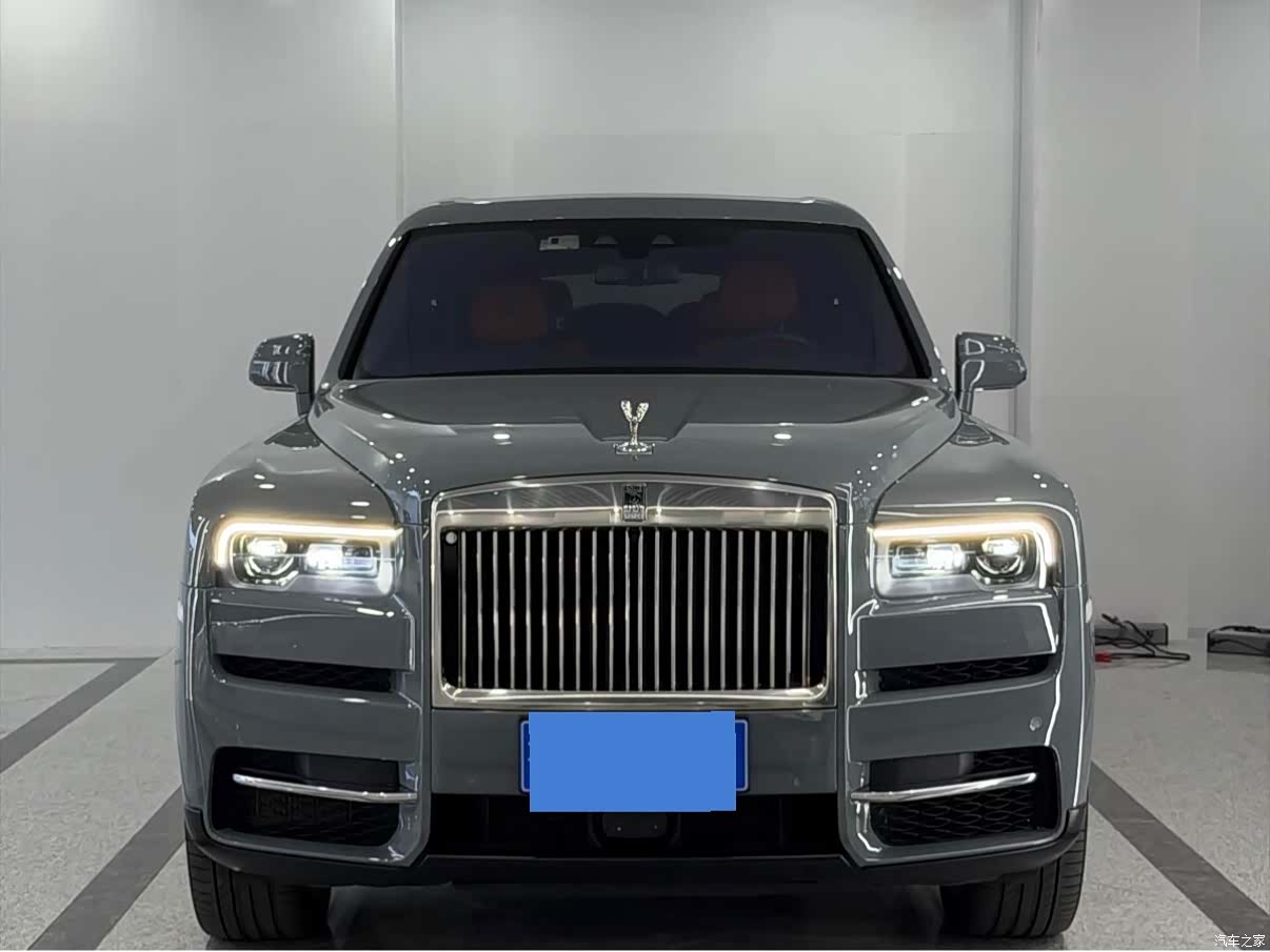Rolls-Royce Cullinan, 2022 1