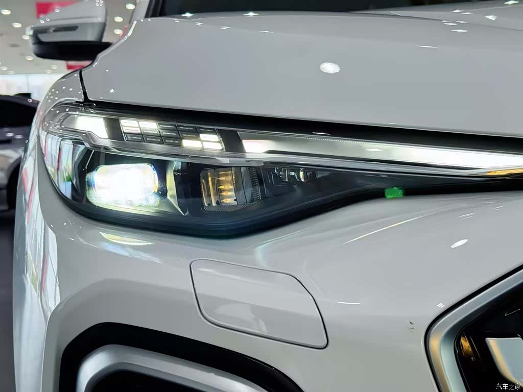 Audi Q5L, 2026 7