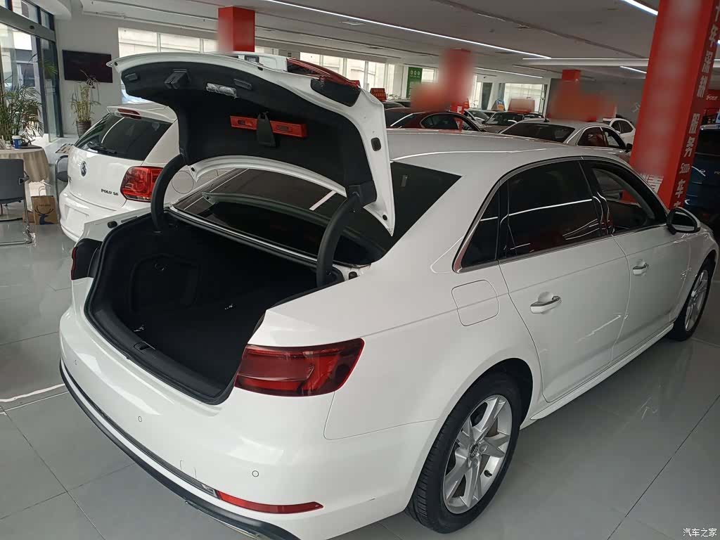 Audi A4L, 2019 15