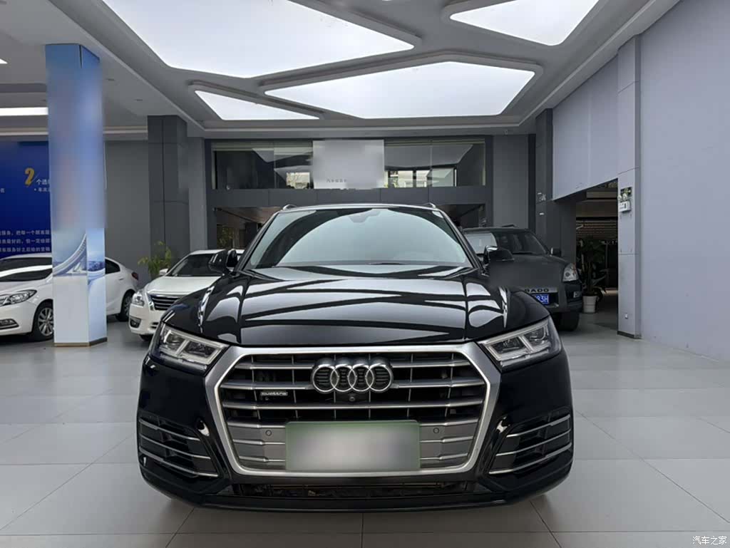 Audi Q5L, 2019 3