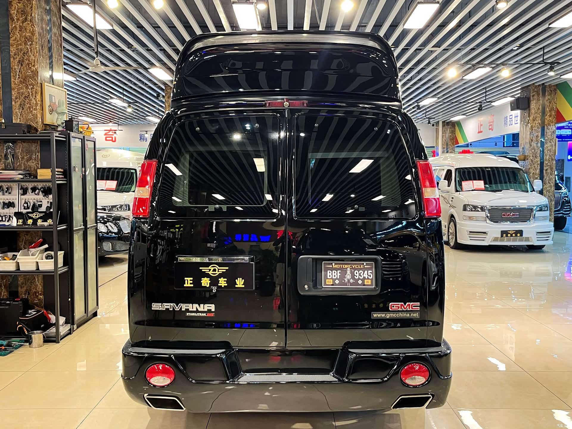 GMC SAVANA, 2016 все фото