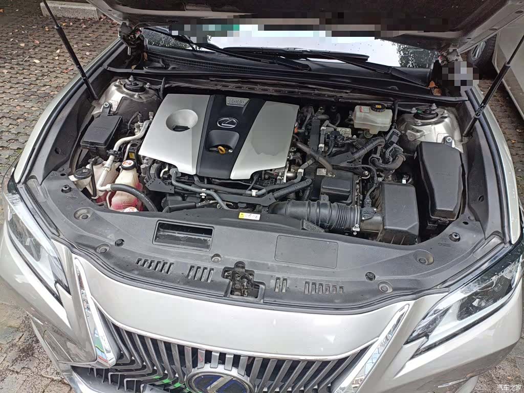 Lexus ES, 2019 11