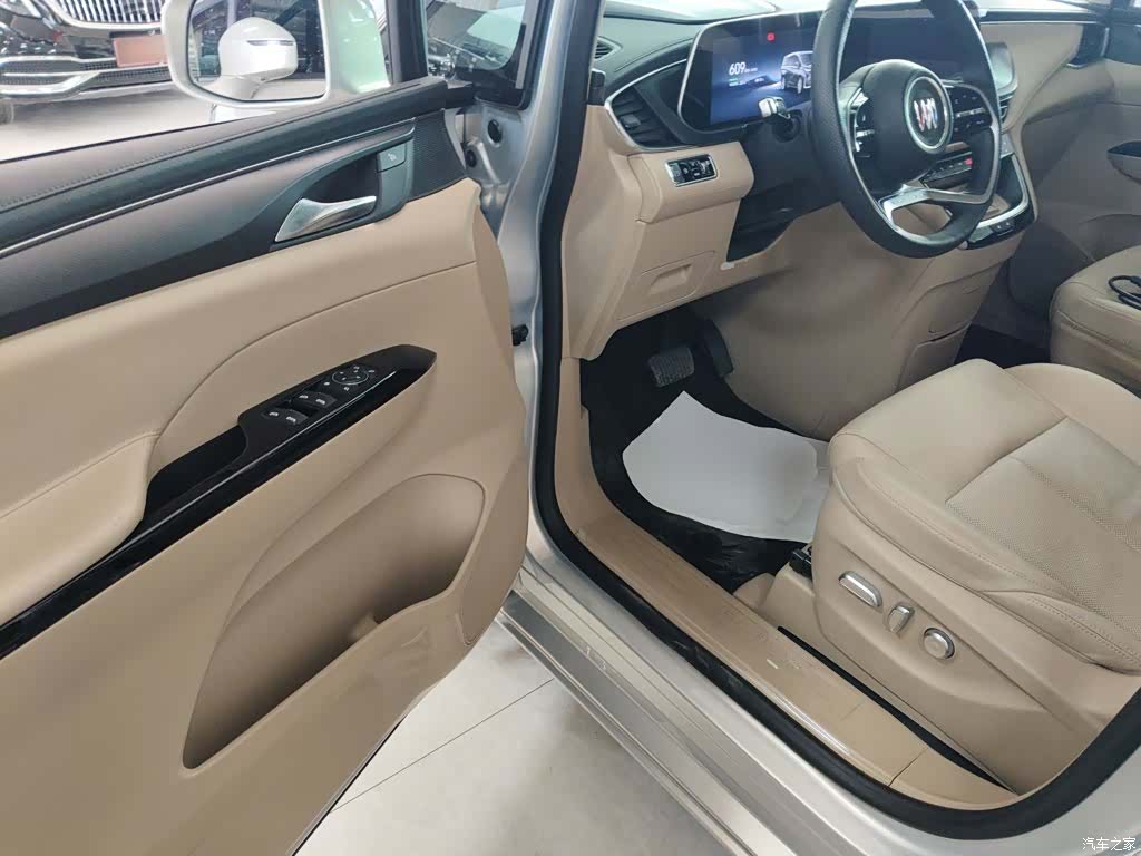 Buick GL8, 2025 16