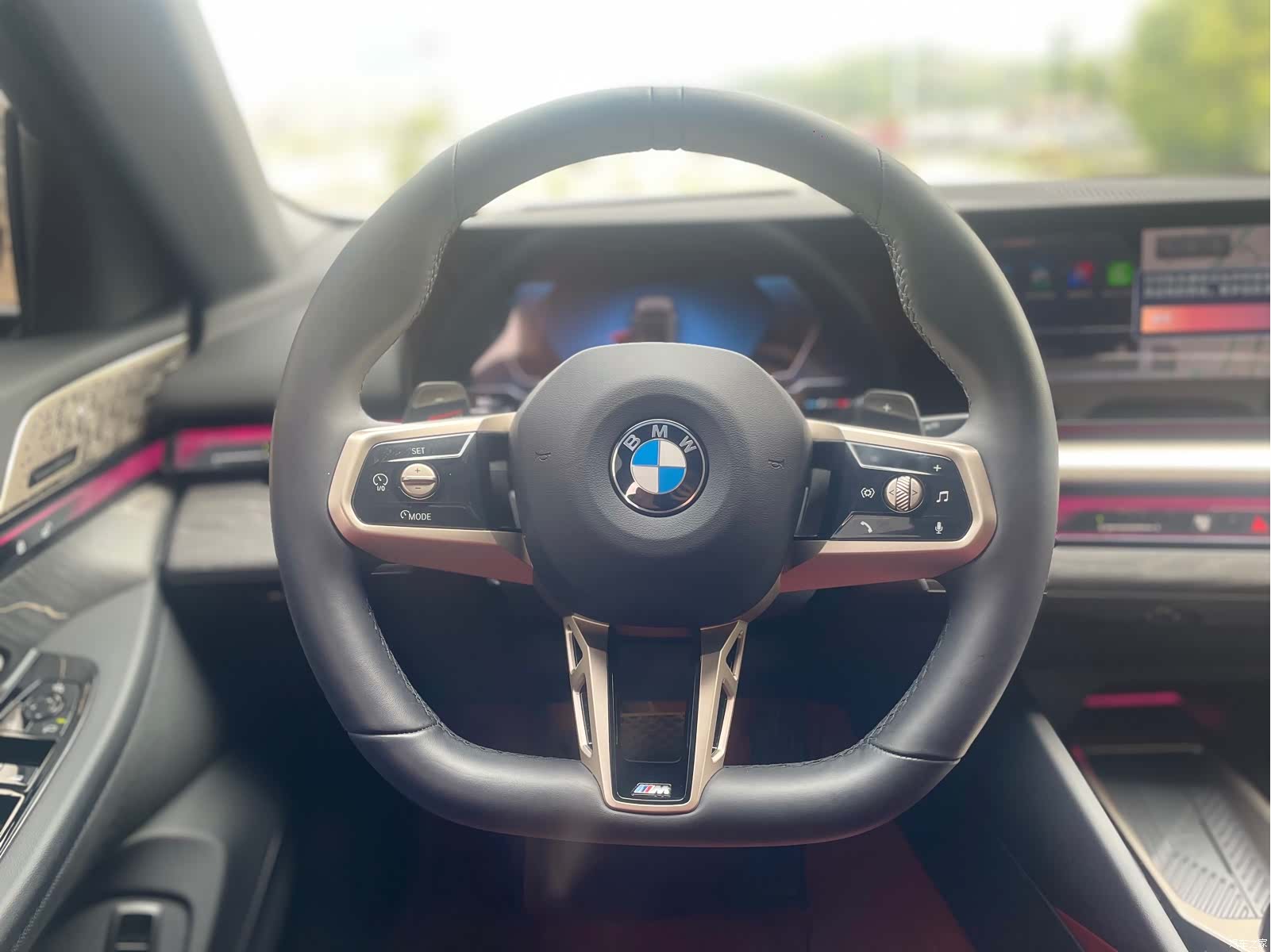 BMW 5 Series, 2025 10