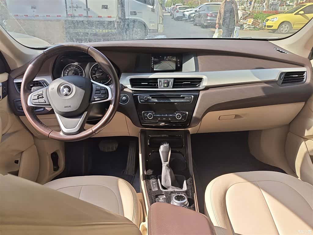 BMW 60H, 2019 6
