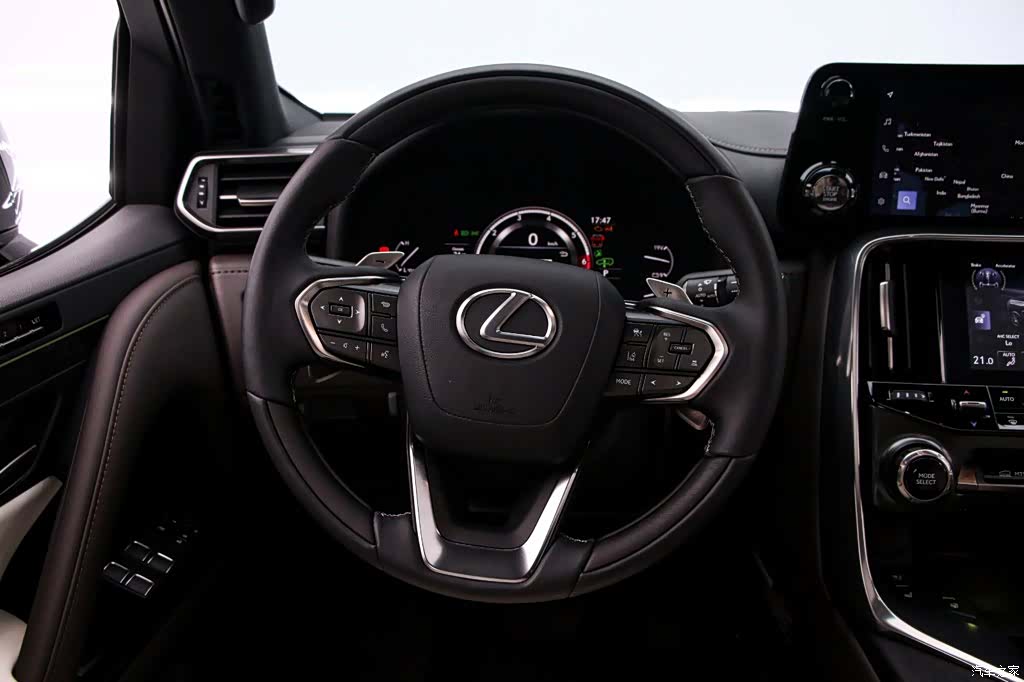 Lexus LX, 2024 7