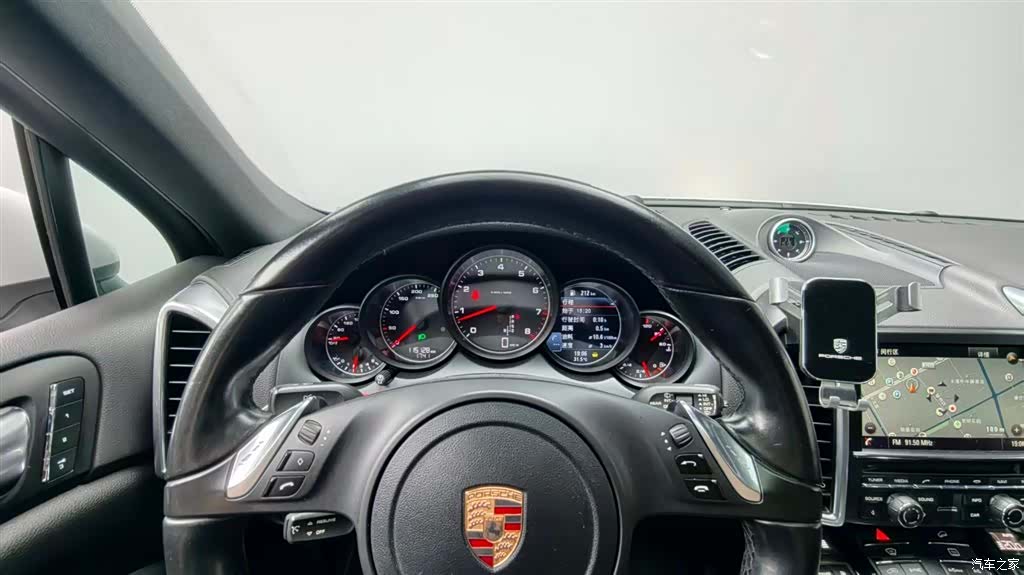 Porsche Cayenne, 2014 9